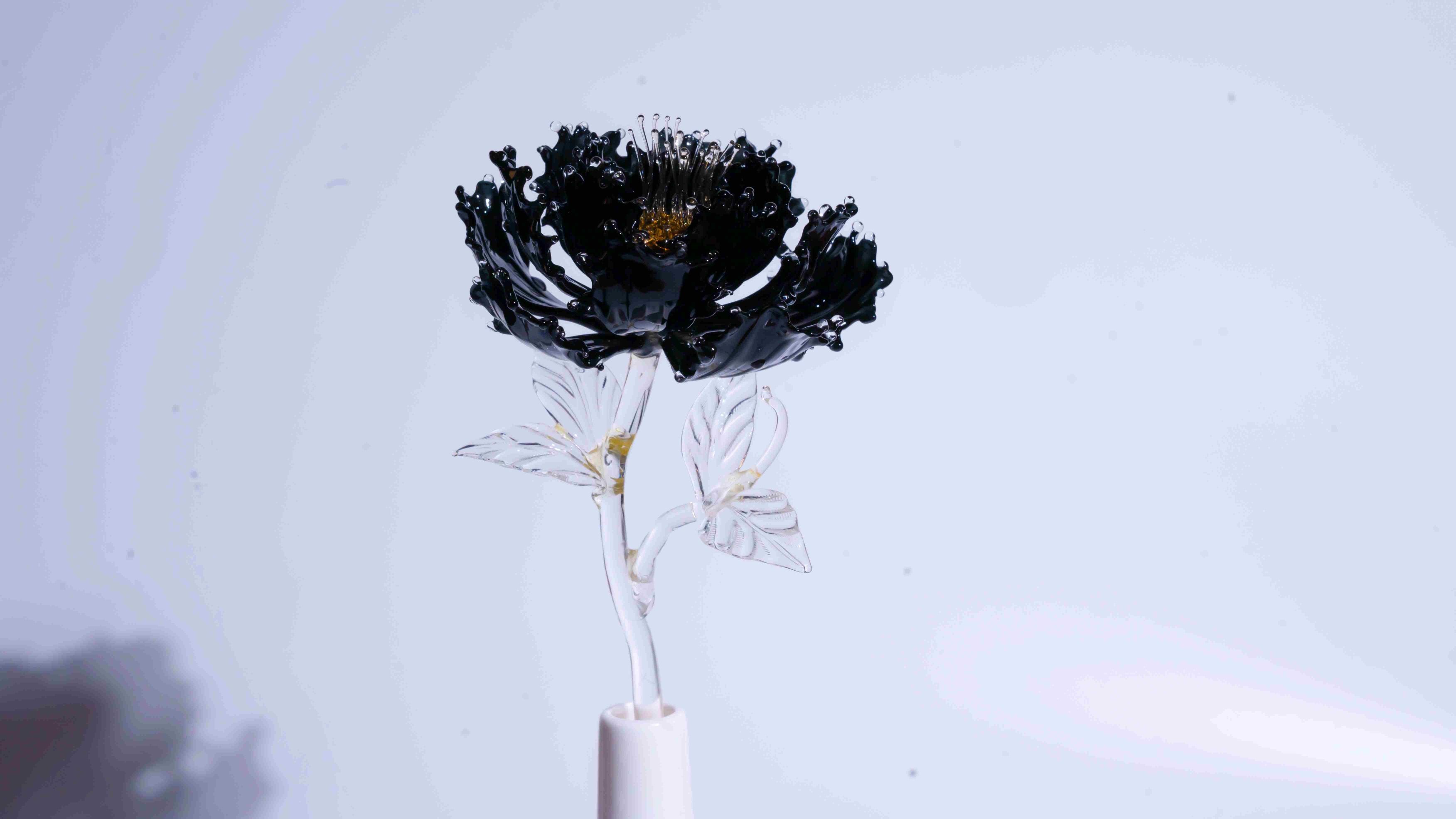 Black Liuli Crystal Peony