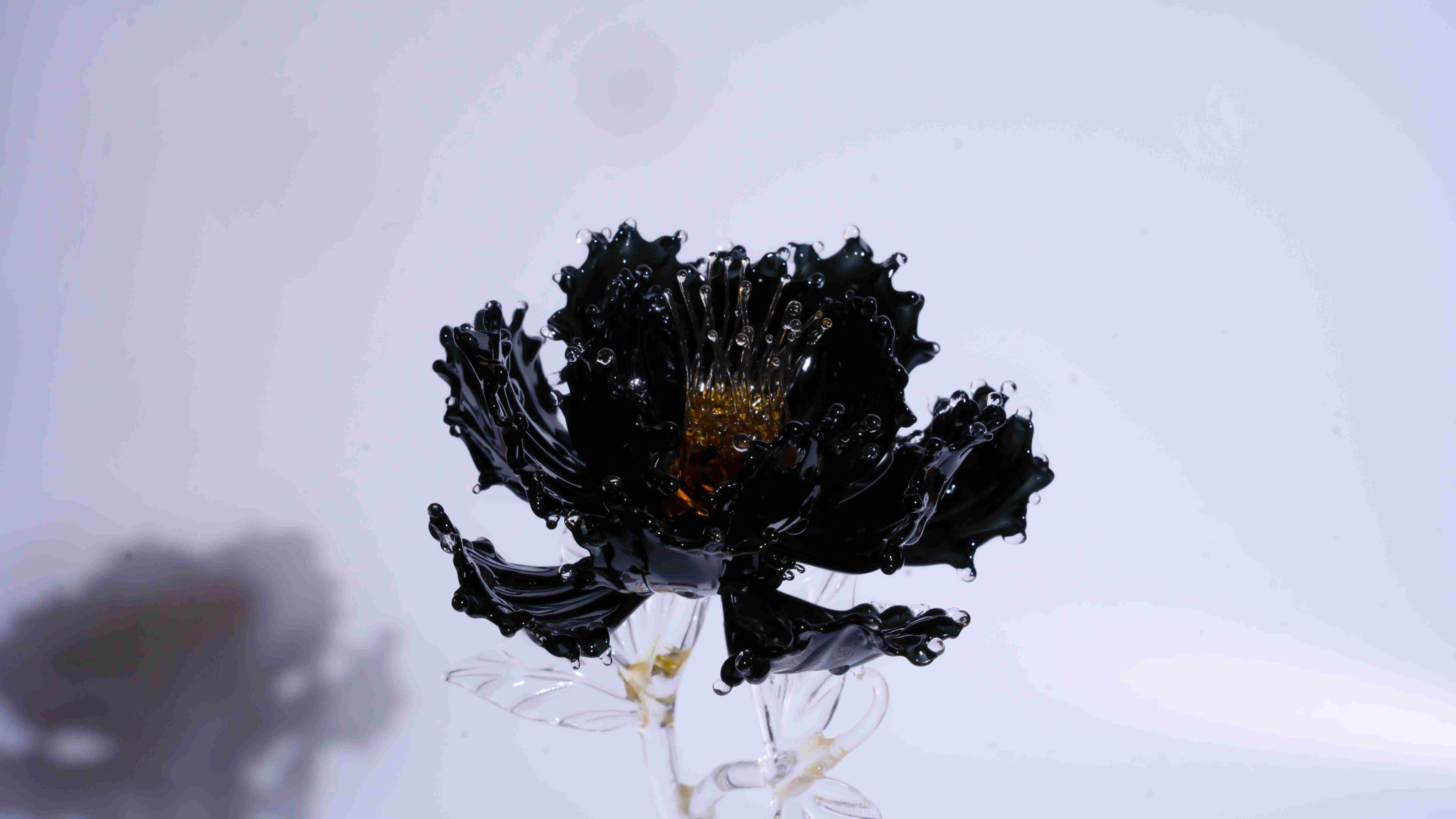 Black Liuli Crystal Peony