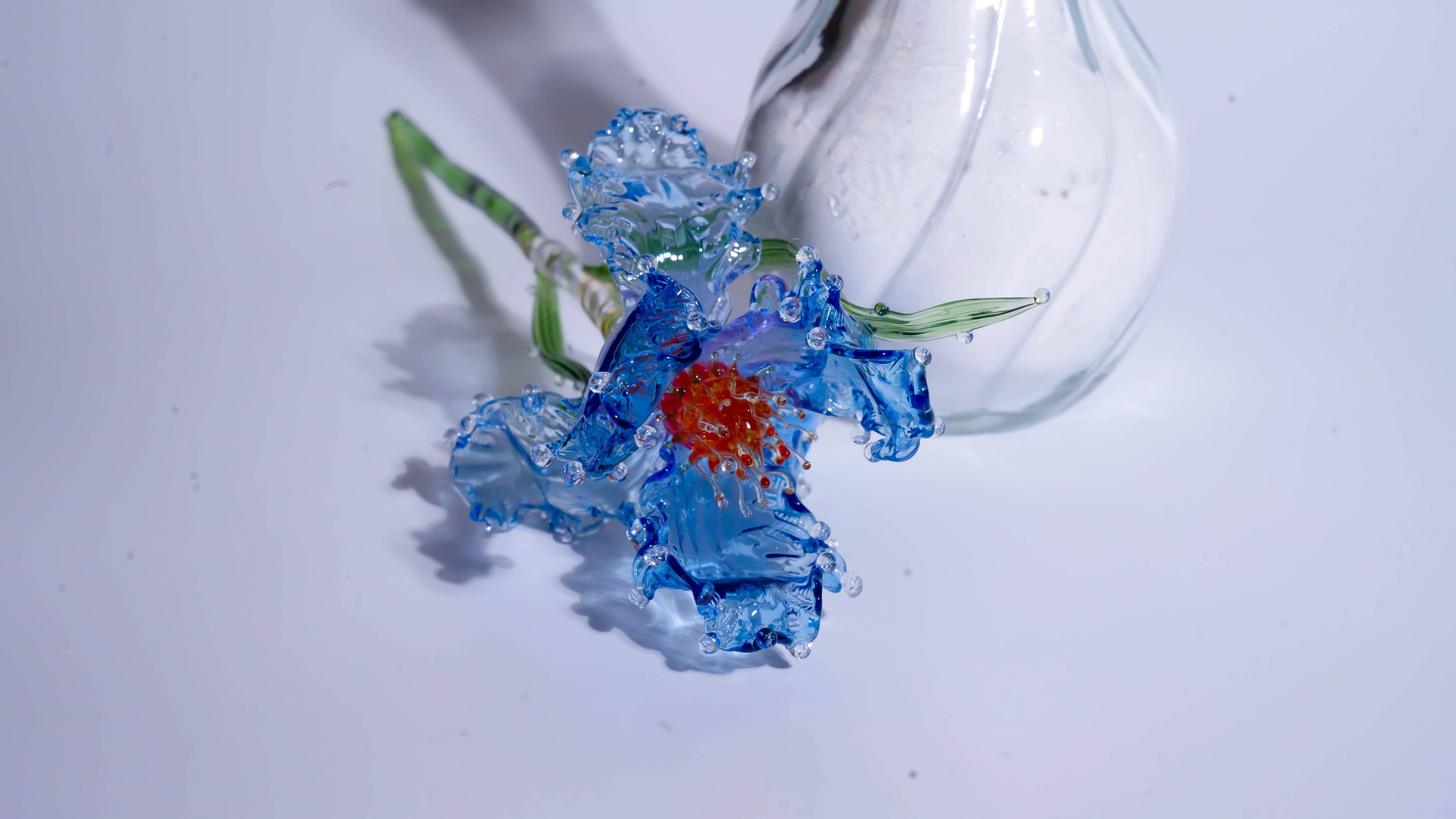 Red Liuli Crystal Iris