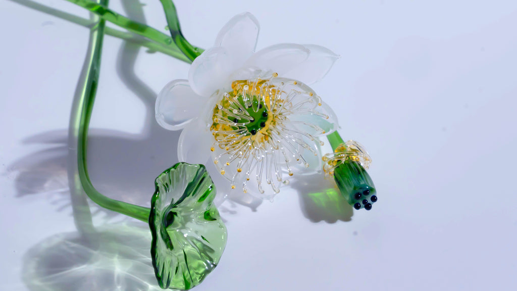 White LiuLi Crystal Lotus