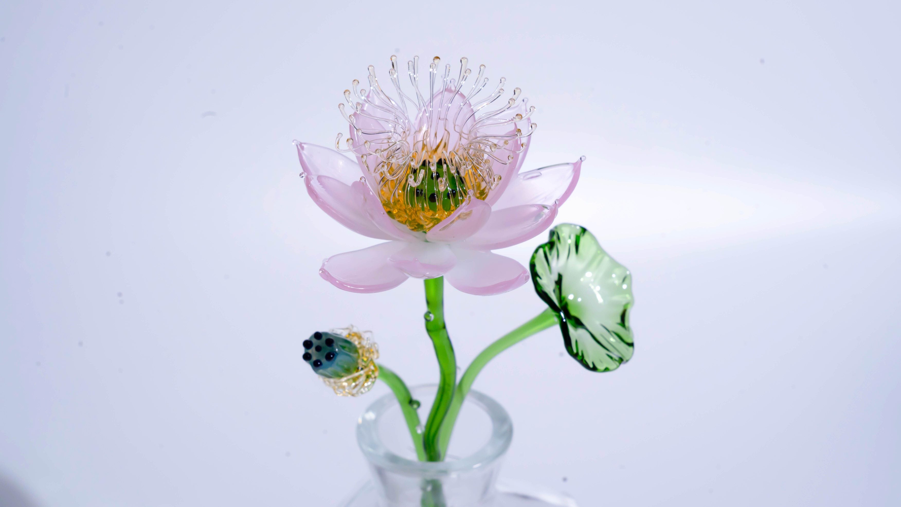 Pink LiuLi Crystal Lotus