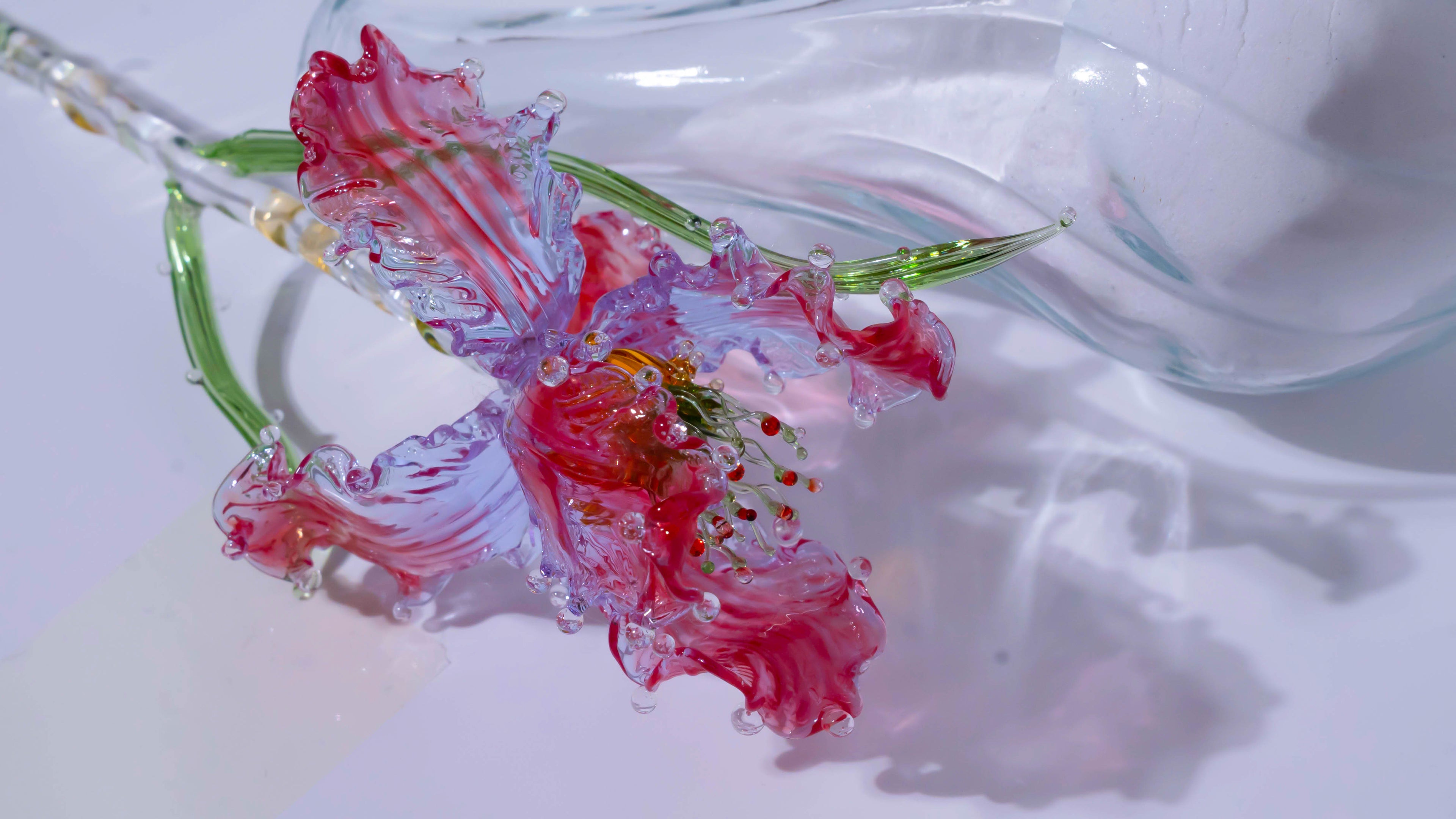 Red Liuli Crystal Iris